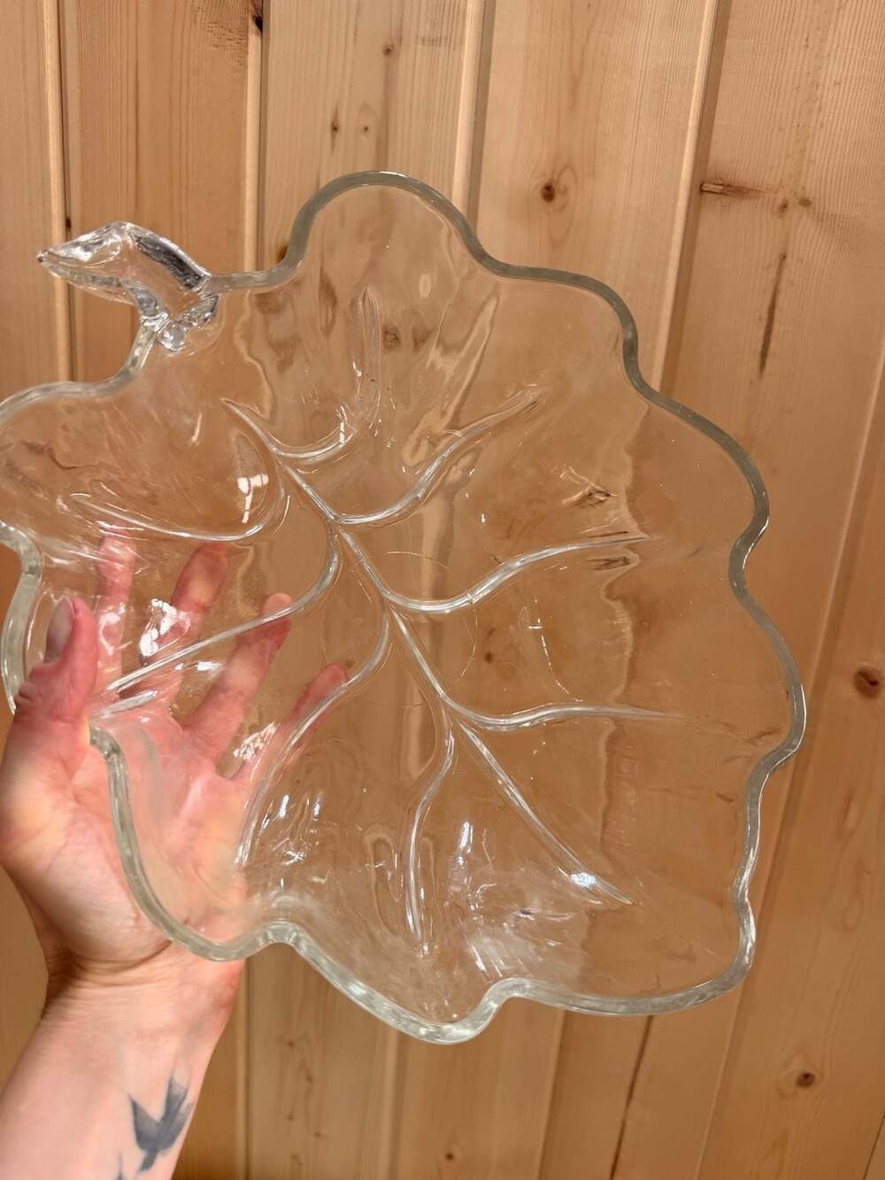 Vintage Large Leaf Shaped Glass Bowl Candy Snack Nut Relish Salad Serving Dish